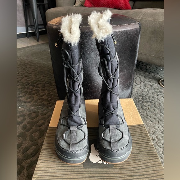 Sorel GLACY Explorer Waterproof  Boots (8) - Picture 2 of 11